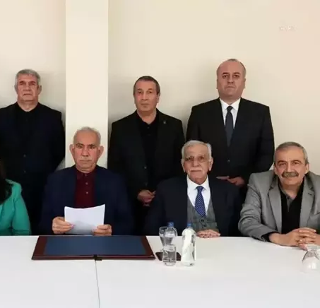Yeniden Refah Partili Aydal: Kardeşlerimizle yan yana gelmemizde sorun yok